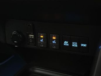 Toyota RAV4 2.5 VVT-h Design CVT Euro 6 (s/s) 5dr