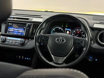 Toyota RAV4 2.5 VVT-h Design CVT Euro 6 (s/s) 5dr