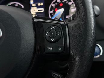 Toyota Yaris 1.5 VVT-h Icon Tech E-CVT Euro 6 (s/s) 5dr