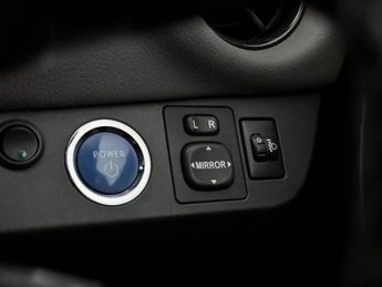 Toyota Yaris 1.5 VVT-h Icon Tech E-CVT Euro 6 (s/s) 5dr