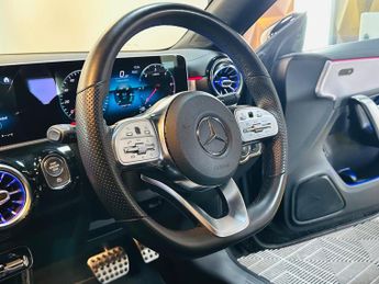 Mercedes-Benz CLA 2.0 CLA220d AMG Line (Premium) Coupe 8G-DCT Euro 6 (s/s) 4dr