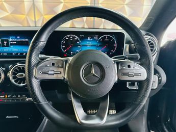 Mercedes-Benz CLA 2.0 CLA220d AMG Line (Premium) Coupe 8G-DCT Euro 6 (s/s) 4dr
