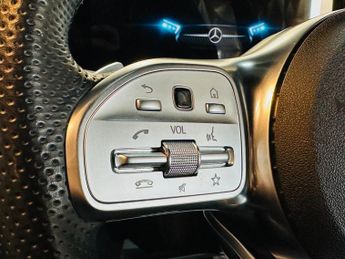 Mercedes-Benz CLA 2.0 CLA220d AMG Line (Premium) Coupe 8G-DCT Euro 6 (s/s) 4dr