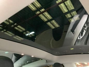 Tesla Model 3 Standard Range Plus Auto RWD 4dr