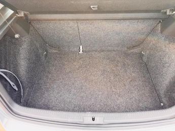 Volkswagen Golf 1.6 FSI S 5dr