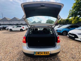 Volkswagen Golf 1.6 FSI S 5dr