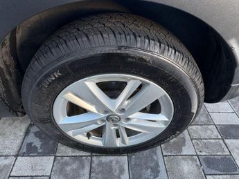 Vauxhall Grandland X 1.2 Turbo SE Auto Euro 6 (s/s) 5dr