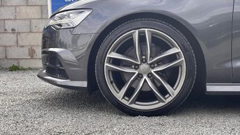 Audi A6 Saloon 2.0 TDI ultra Black Edition S Tronic Euro 6 (s/s) 4dr