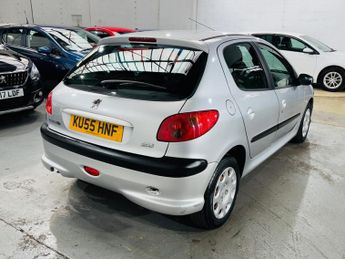 Peugeot 206 1.4 8v S 5dr (a/c)