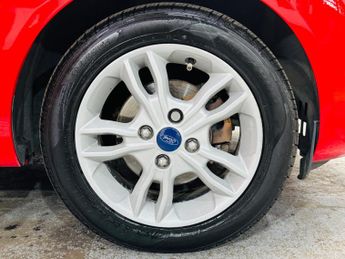 Ford Fiesta 1.0T EcoBoost Zetec Powershift Euro 5 3dr