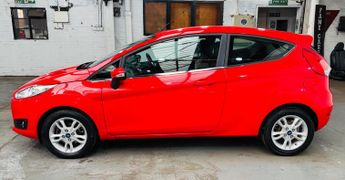 Ford Fiesta 1.0T EcoBoost Zetec Powershift Euro 5 3dr