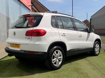 Volkswagen Tiguan 2.0 TDI BlueMotion Tech S DSG 4WD Euro 5 (s/s) 5dr