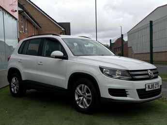 Volkswagen Tiguan 2.0 TDI BlueMotion Tech S DSG 4WD Euro 5 (s/s) 5dr
