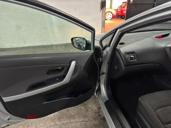 Kia Ceed 1.4 CRDi 1 Euro 6 5dr