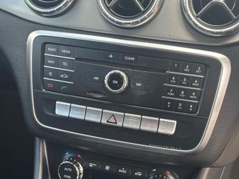 Mercedes-Benz CLA 2.1 CLA220d AMG Line Coupe 7G-DCT Euro 6 (s/s) 4dr