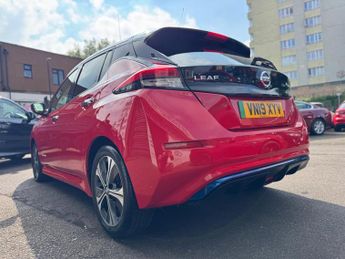 Nissan Leaf 40kWh Tekna Auto 5dr