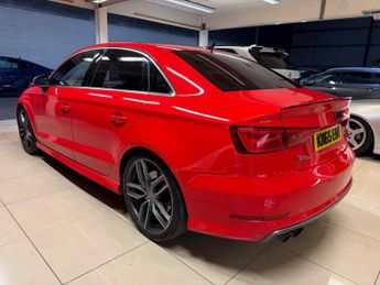Audi S3 2.0 TFSI S Tronic quattro Euro 6 (s/s) 4dr (Nav)