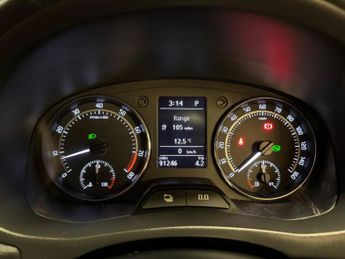 Skoda Fabia 1.4 TSI vRS DSG Euro 5 5dr