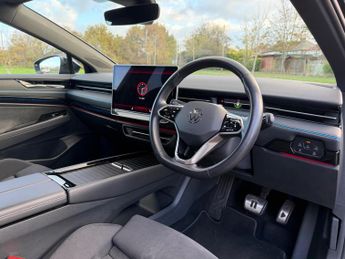 Volkswagen ID.7 Pro 77kWh Launch Edition Fastback Auto 5dr