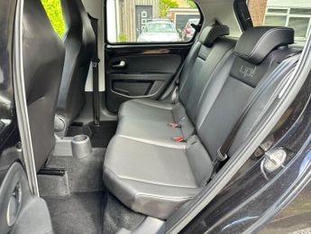 Volkswagen up! 1.0 BlueMotion Tech High up! ASG Euro 6 (s/s) 5dr