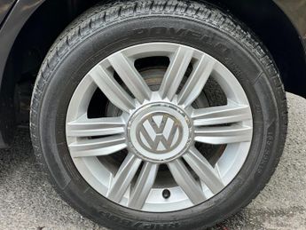 Volkswagen up! 1.0 BlueMotion Tech High up! ASG Euro 6 (s/s) 5dr