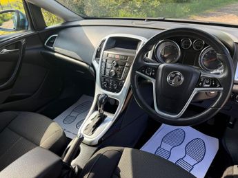 Vauxhall Astra 2.0 CDTi SRi Auto Euro 5 5dr