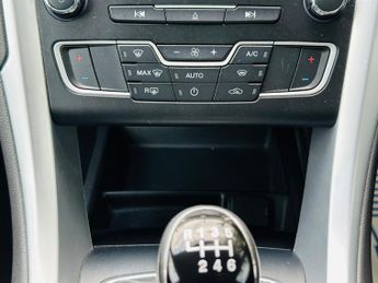 Ford Focus 1.0T EcoBoost Zetec Euro 6 (s/s) 5dr