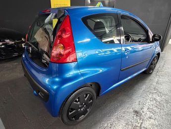 Peugeot 107 1.0 12V Urban Euro 5 3dr