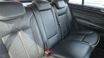 Mercedes-Benz M Class 3.0 ML300 CDI V6 BlueEfficiency Grand Edition G-Tronic 4WD Euro 