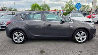 Vauxhall Astra 1.4 16v SRi Euro 5 5dr