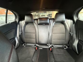 Mercedes-Benz GLA 1.6 GLA200 AMG Line (Premium) 7G-DCT Euro 6 (s/s) 5dr