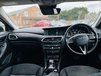Infiniti Q30 2.2d Premium DCT Euro 6 (s/s) 5dr