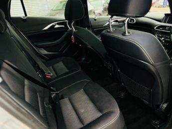 Infiniti Q30 2.2d Premium DCT Euro 6 (s/s) 5dr