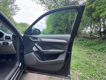 Audi Q3 2.0 TDI SE S Tronic quattro Euro 5 (s/s) 5dr
