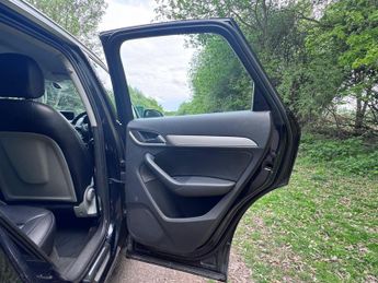 Audi Q3 2.0 TDI SE S Tronic quattro Euro 5 (s/s) 5dr