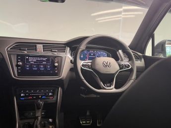 Volkswagen Tiguan 2.0 TDI R-Line DSG 4Motion Euro 6 (s/s) 5dr
