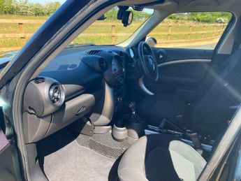 MINI Countryman 1.6 Cooper Auto Euro 6 5dr