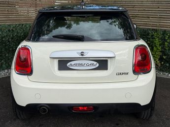 MINI HATCH 1.5 Cooper Hatchback 3dr Petrol Auto Euro 6 (s/s) (136 ps) 12 MO