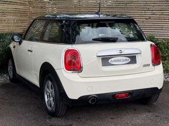 MINI HATCH 1.5 Cooper Hatchback 3dr Petrol Auto Euro 6 (s/s) (136 ps) 12 MO