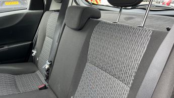 Toyota Yaris 1.33 Dual VVT-i Icon Plus Multidrive S Euro 5 5dr