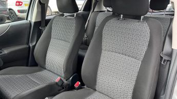 Toyota Yaris 1.33 Dual VVT-i Icon Plus Multidrive S Euro 5 5dr