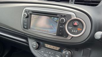 Toyota Yaris 1.33 Dual VVT-i Icon Plus Multidrive S Euro 5 5dr