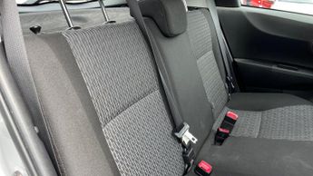 Toyota Yaris 1.33 Dual VVT-i Icon Plus Multidrive S Euro 5 5dr