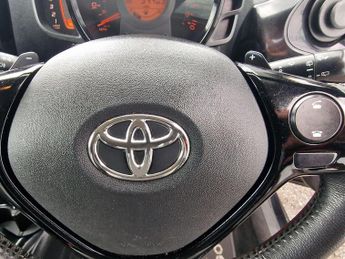 Toyota AYGO 1.0 VVT-i x-press x-shift Euro 6 5dr