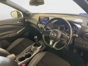 Nissan Juke 1.0 DIG-T N-Connecta SUV 5dr Petrol Manual Euro 6 (s/s) (114 ps)