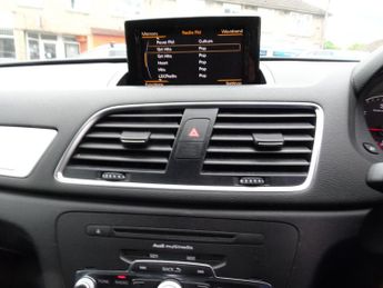 Audi Q3 2.0 TDI S line S Tronic quattro Euro 5 (s/s) 5dr