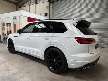 Volkswagen Touareg 3.0 TDI V6 Black Edition SUV 5dr Diesel Tiptronic 4Motion Euro 6
