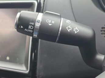 Jaguar XE 2.0i GPF Prestige Auto Euro 6 (s/s) 4dr