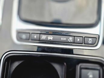 Jaguar XE 2.0i GPF Prestige Auto Euro 6 (s/s) 4dr