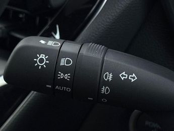 Toyota Corolla 1.8 VVT-h Car Derived Van 5dr Petrol Hybrid CVT Euro 6 (s/s) (14